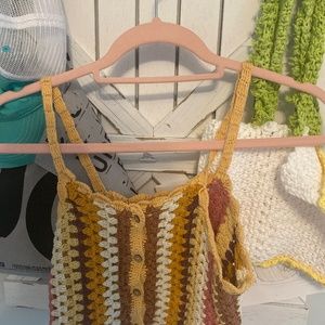 super cute crochet crop top